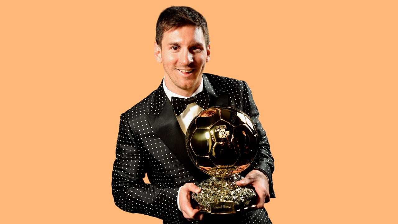 Lionel Messi com o Ballon d’Or de 2012